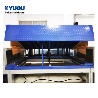 Electric 380V Hydraulic Dock Ramp Platform Warehouse 2500mm 15000kg capacity